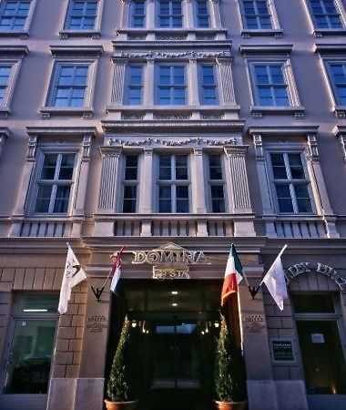 Domina Inn Fiesta - Budapest Exterior foto